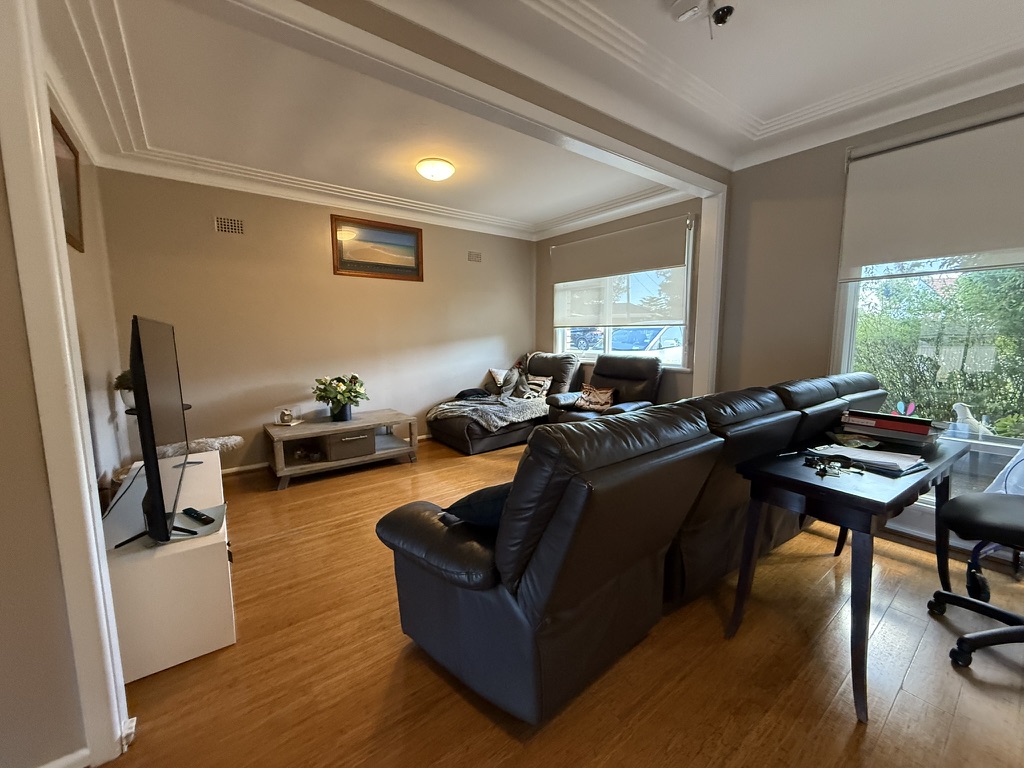 Peakhurst Heights — Home image 2