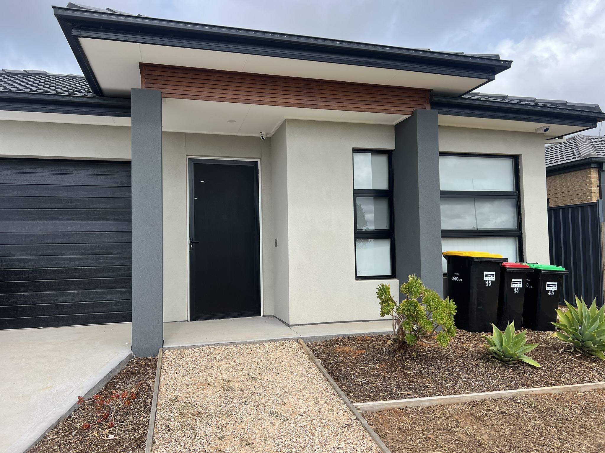 Accessible & Stylish 2-Bedroom Robust SDA Home, Weir Views — Home image 2