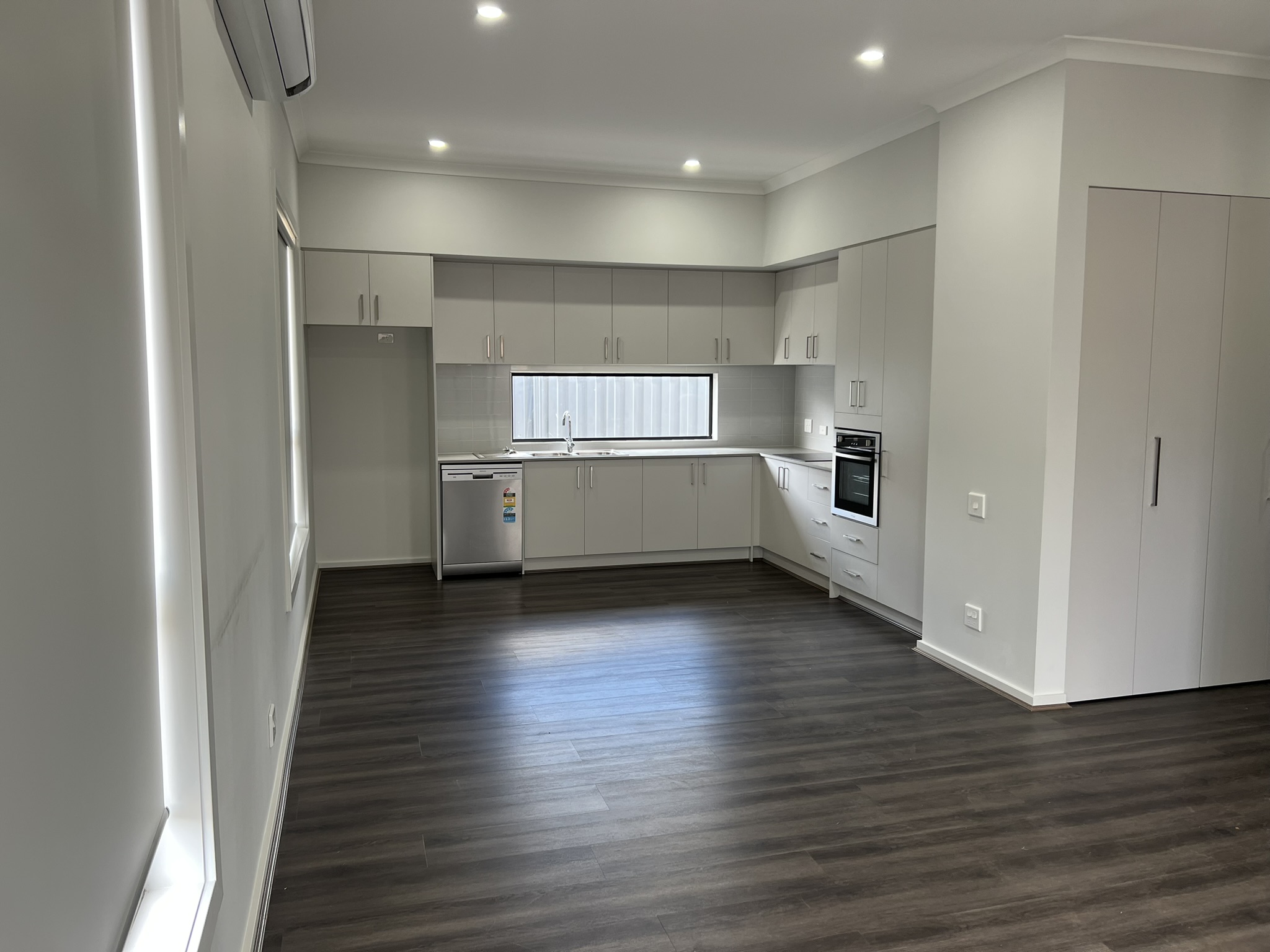 Accessible & Stylish 2-Bedroom Robust SDA Home, Weir Views — Home image 3