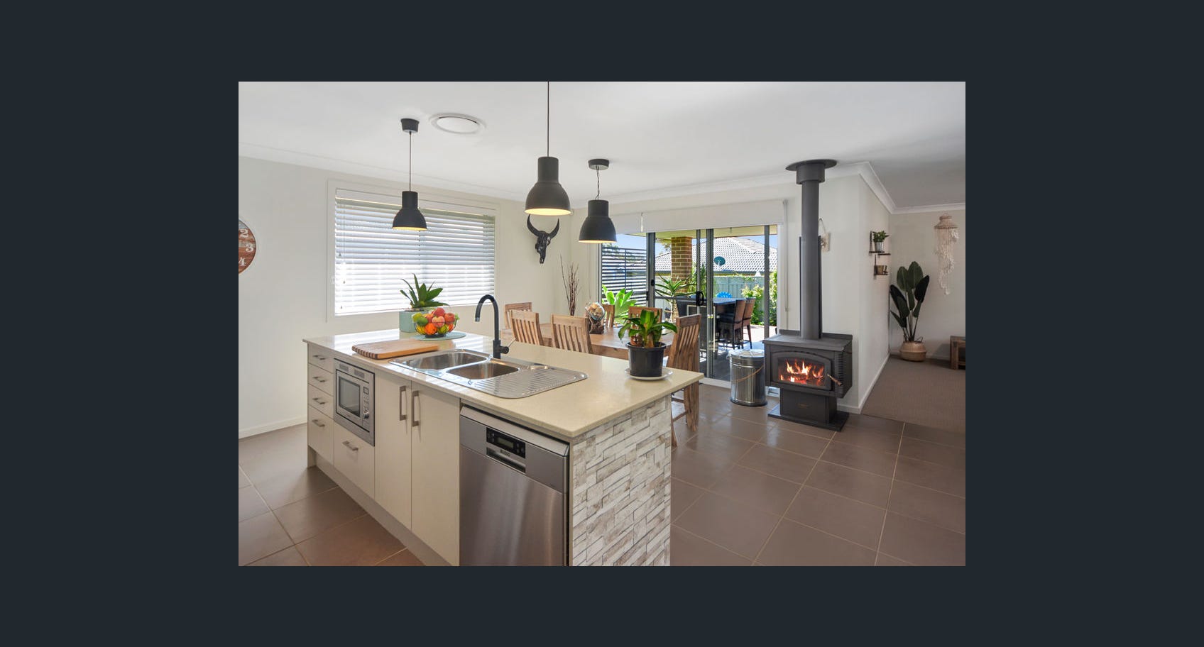 GREEN, LEAFY, SAFE & EASY LIVING — Home image 2