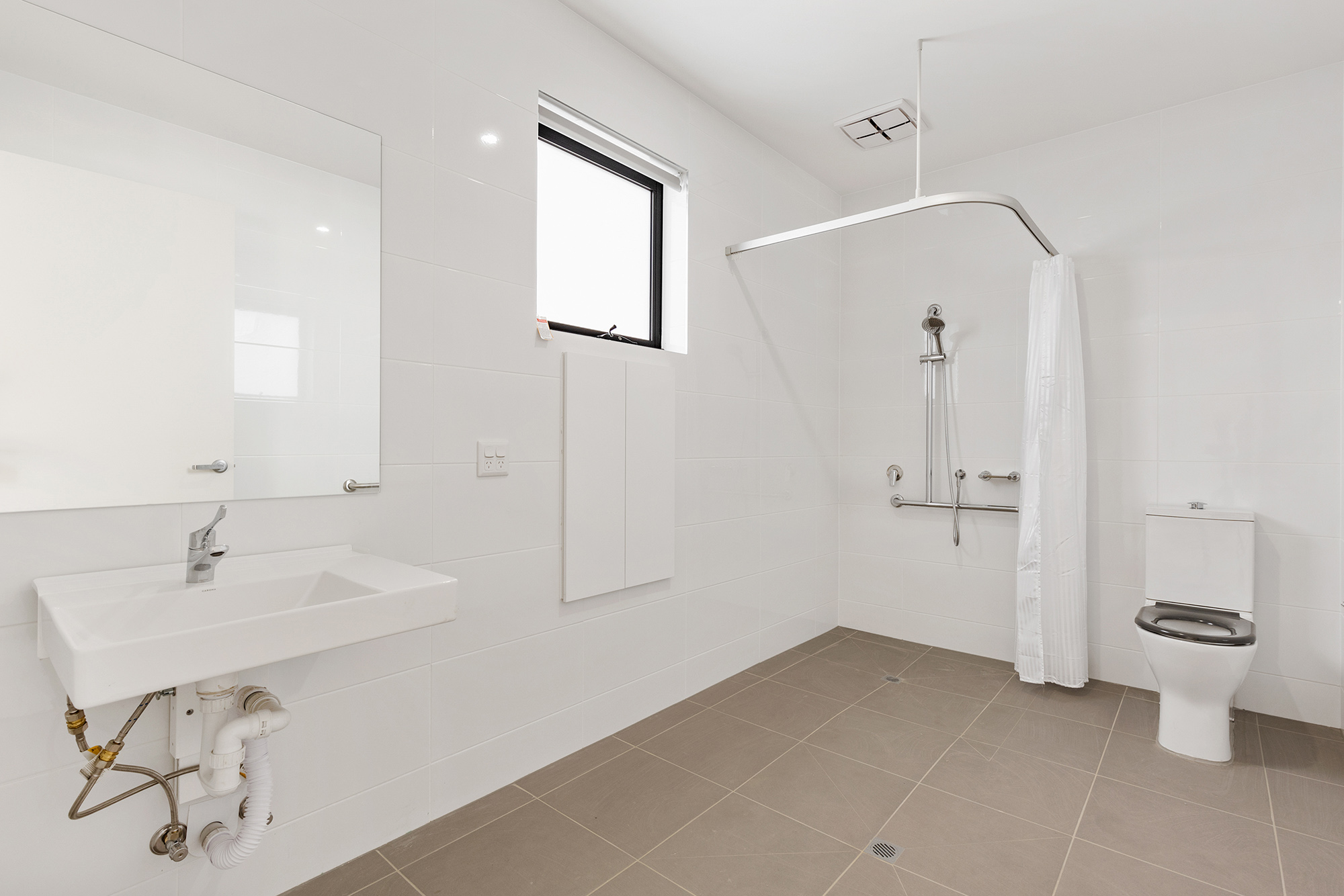 Brand new 2 bedroom High Physical Support House in Hampton Park — Home image 5