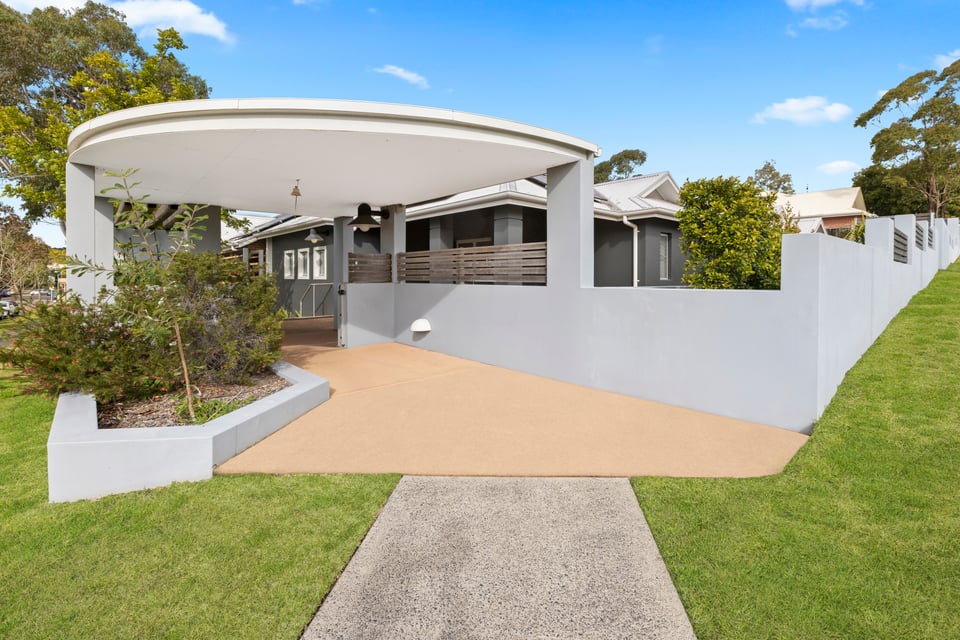 Gum tree Property - Central Coast, Wadalba in Wadalba