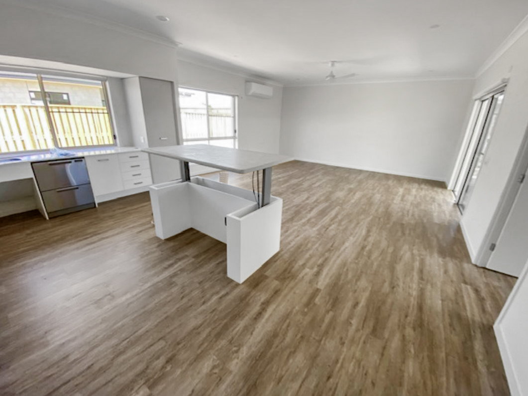 2 SDA Rooms (HPS) + OOA, in Blacks Beach! — Home image 4