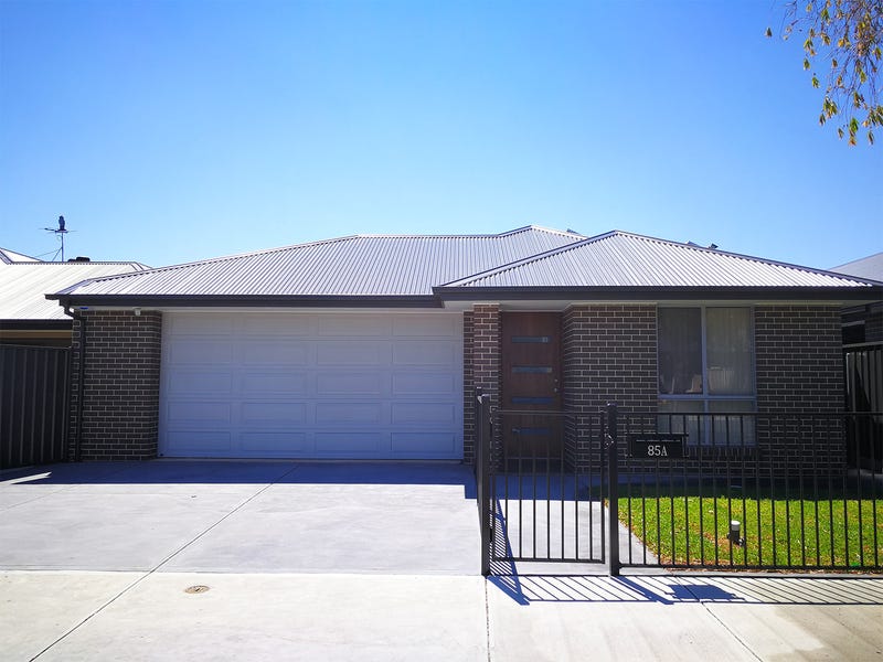 Modern 4-Bedroom SIL Home in Athelstone in Athelstone