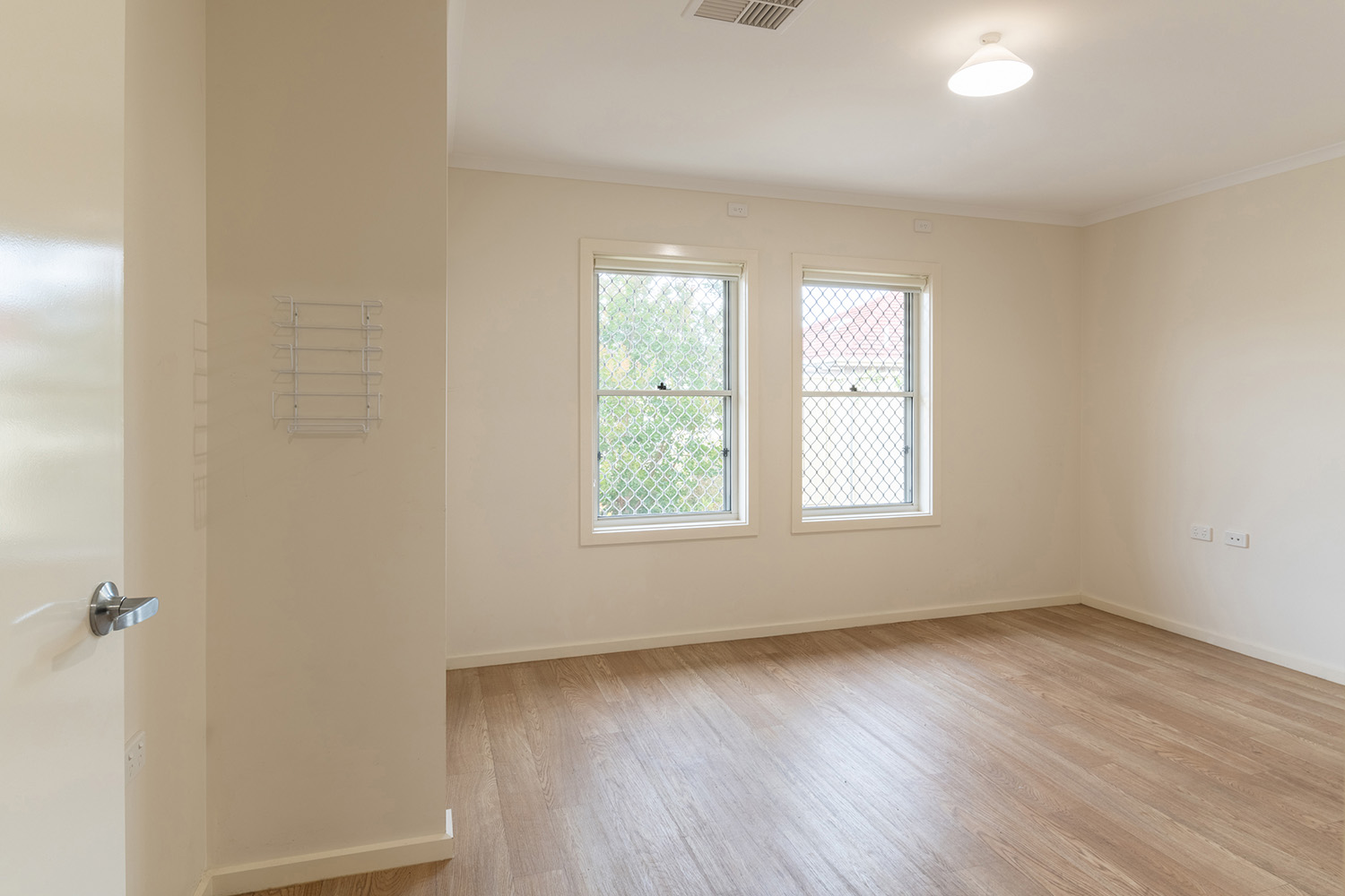 Fully Accessible SIL home in Seaton — Home image 3