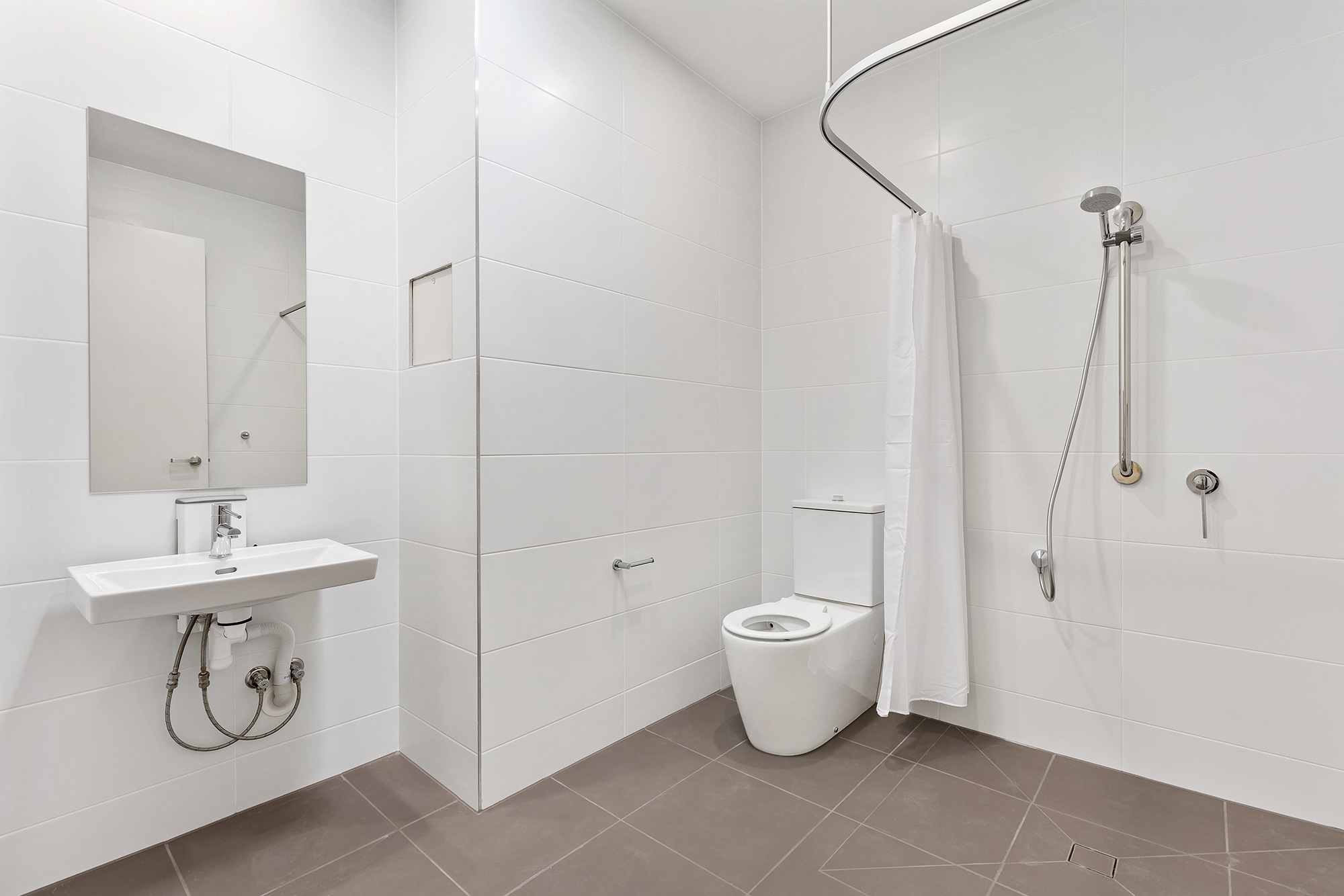 Cranbourne - Brand New 3 Bedroom House. SDA, SIL & High Physical Support Home! — Home image 11
