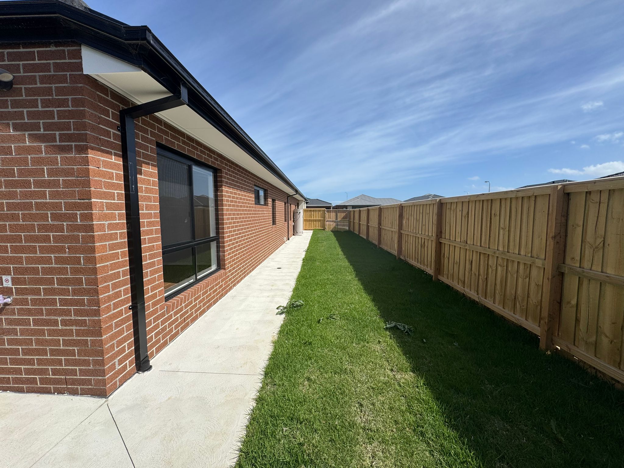 New HPS: 3 Bedroom with 3 Ensuites Plus OOA  TAC  Clyde VIC — Home image 12
