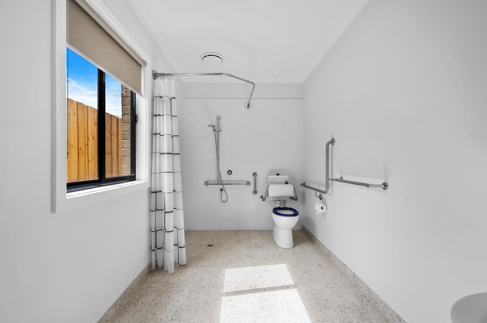 Serene HPS House with One Available Room in Junction Village. SE Suburb — Home image 2