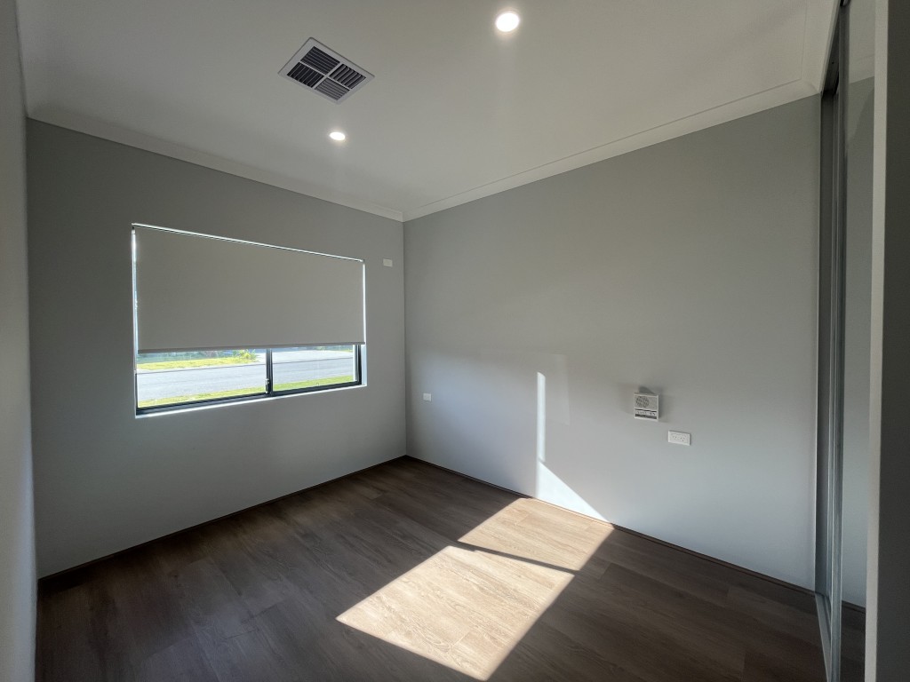4 BR HPS Home with OOA Room – Hilbert — Home image 8