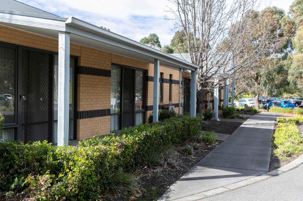 High Physical Support vacancy in Thornbury property with community garden — Home image 2