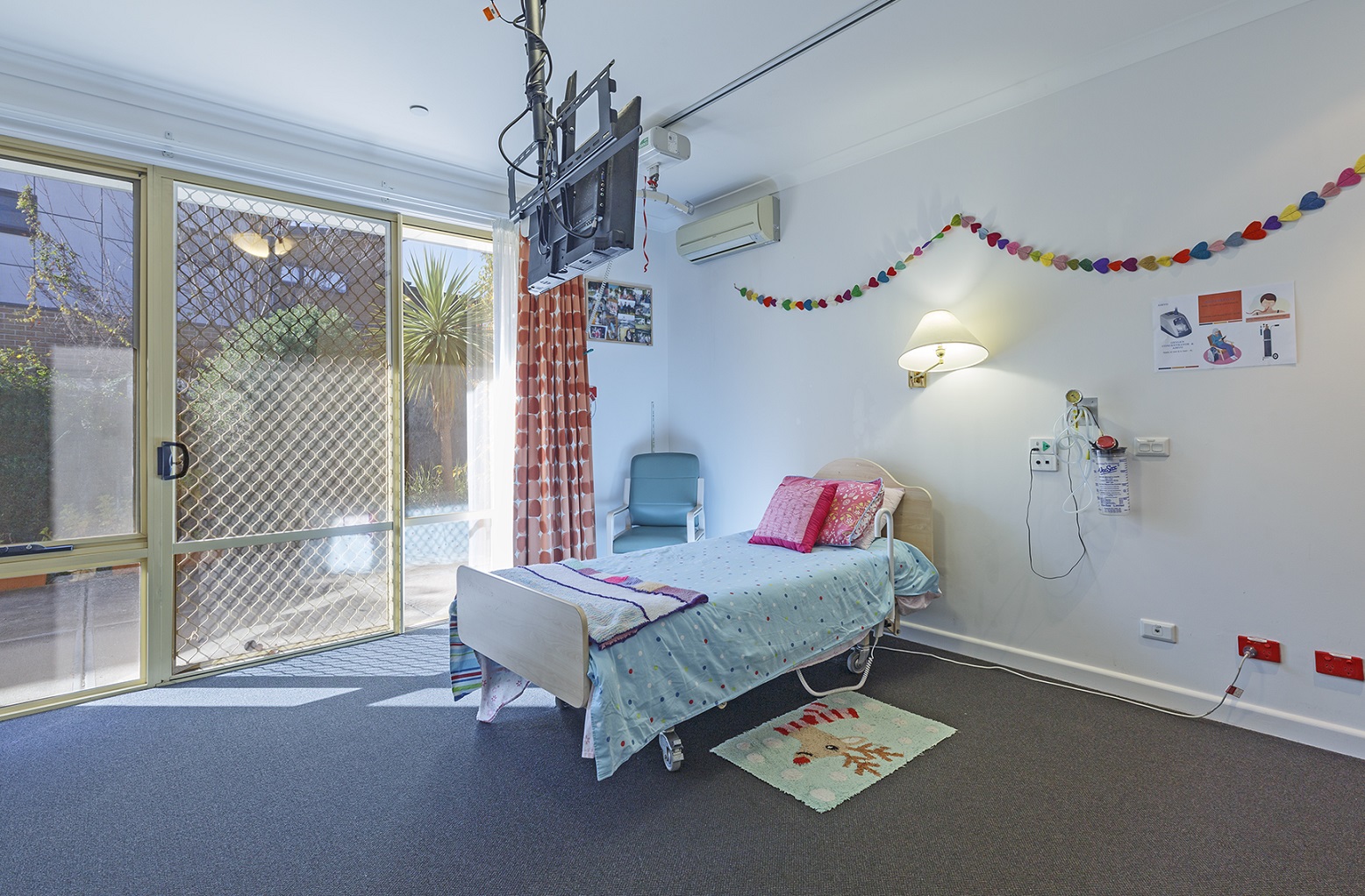 High Physical Support vacancy in Thornbury property with community garden — Home image 10