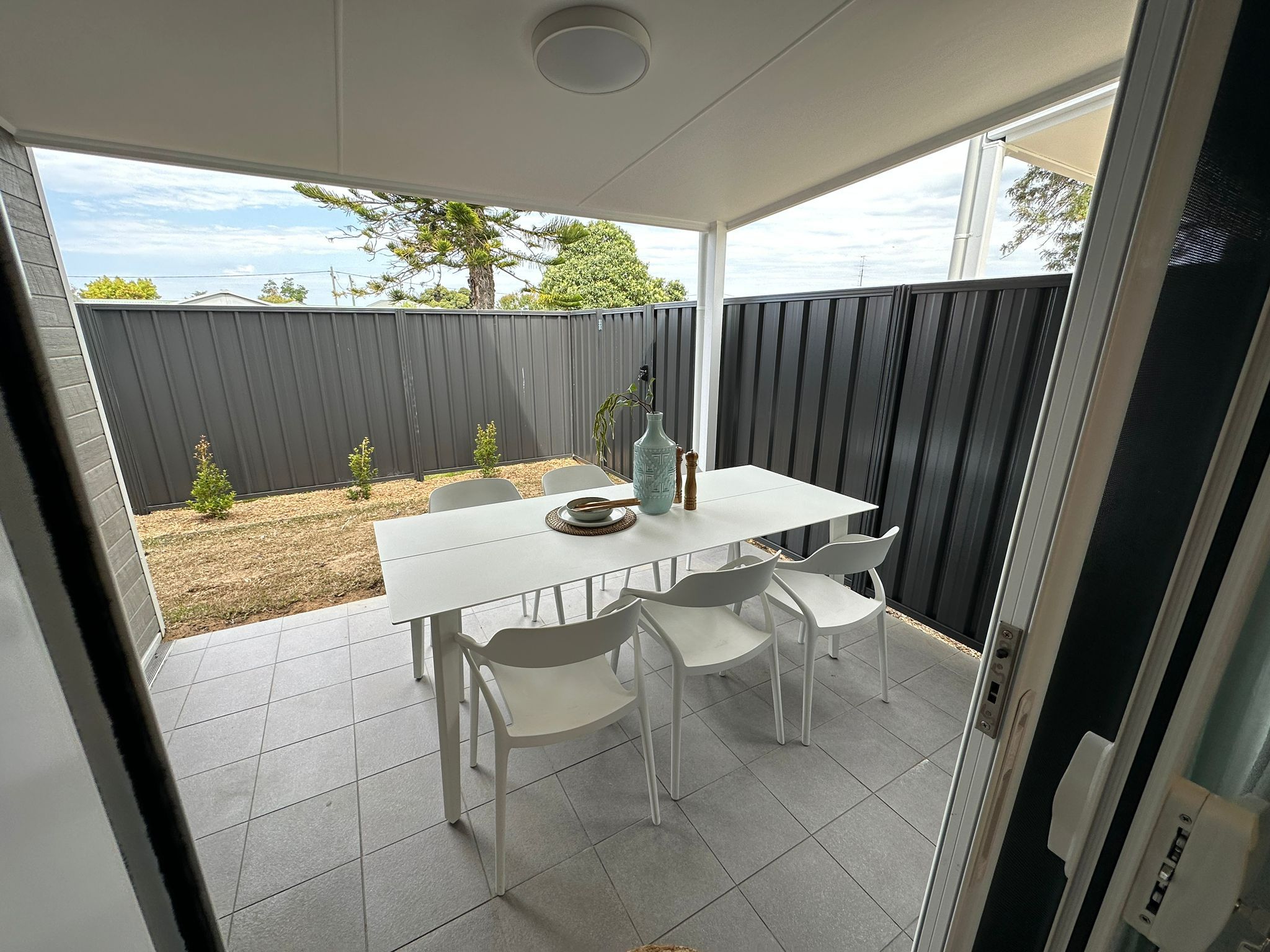 2-Bedroom HPS Apartment in Newcastle: Live the City Lifestyle by the Beach in Cardiff
