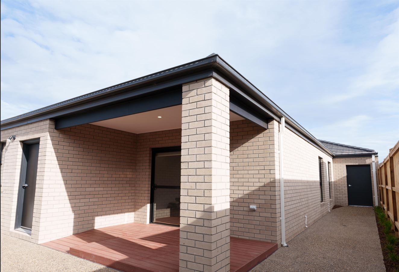 BRAND NEW SDA HPS HOUSE IN TARNEIT — Home image 5