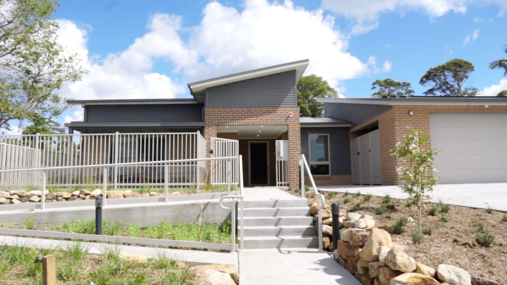 Wyong - shared 3-bedroom house and 2-bedroom unit in Wyong