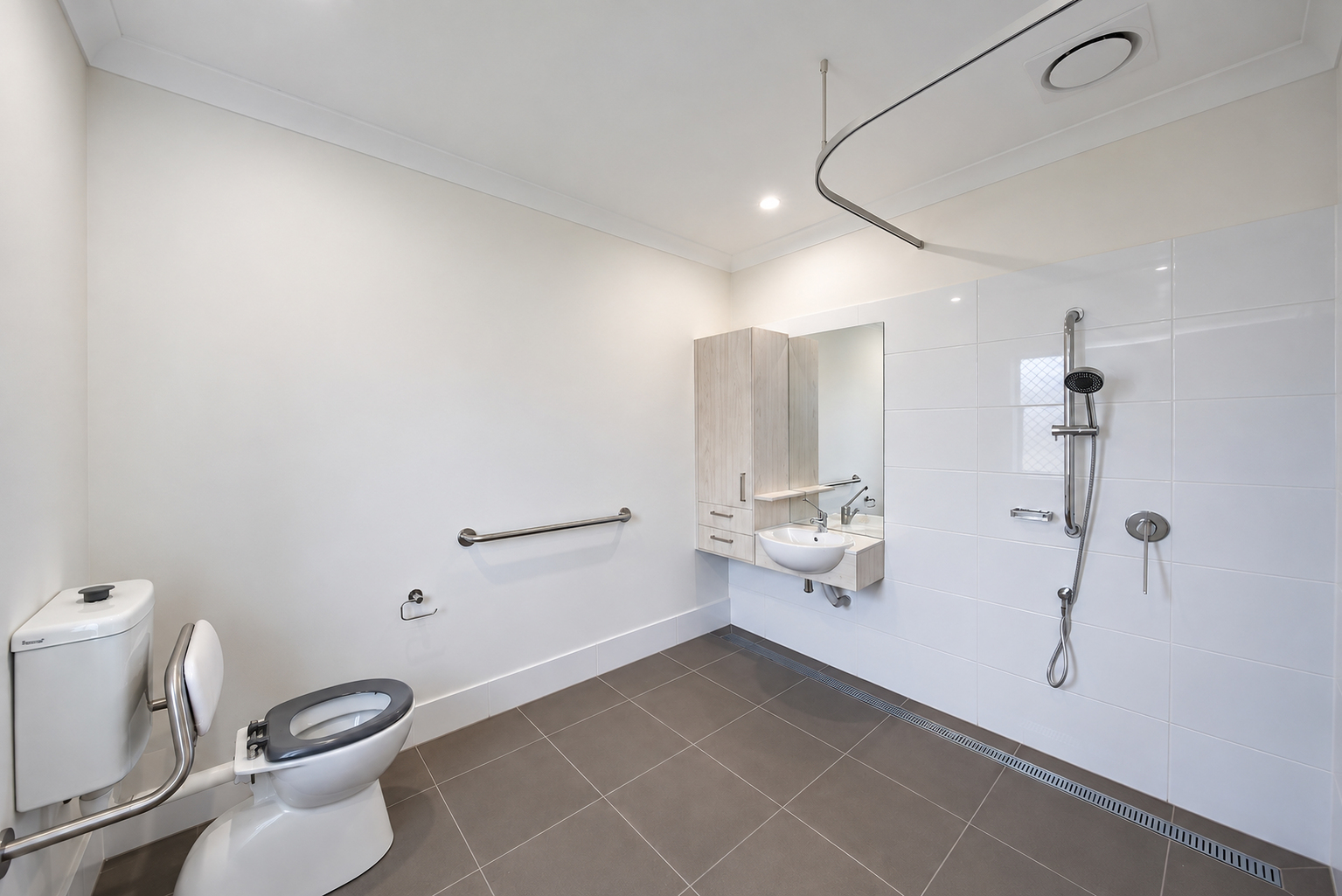 Thornlands, Bayside 3 Bedroom HPS SDA Home with OOA, 1:2 or 1:3, Appendix H