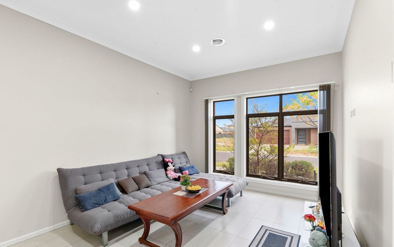 Kalkallo SIL: 4 Bedroom SIL with Family Room & OOA — Home image 2