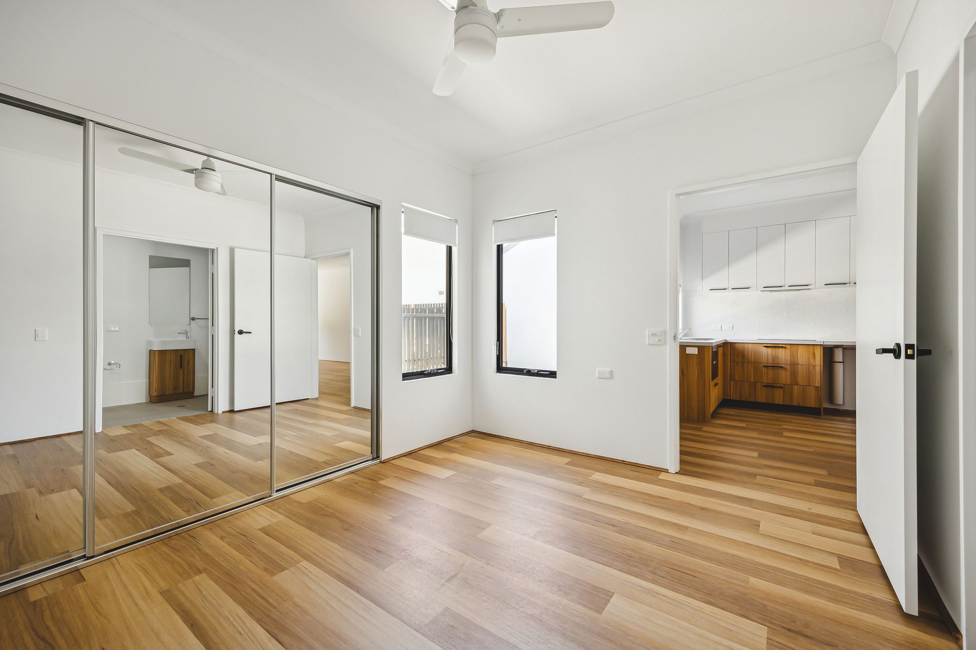Station Gosnells — Home image 14