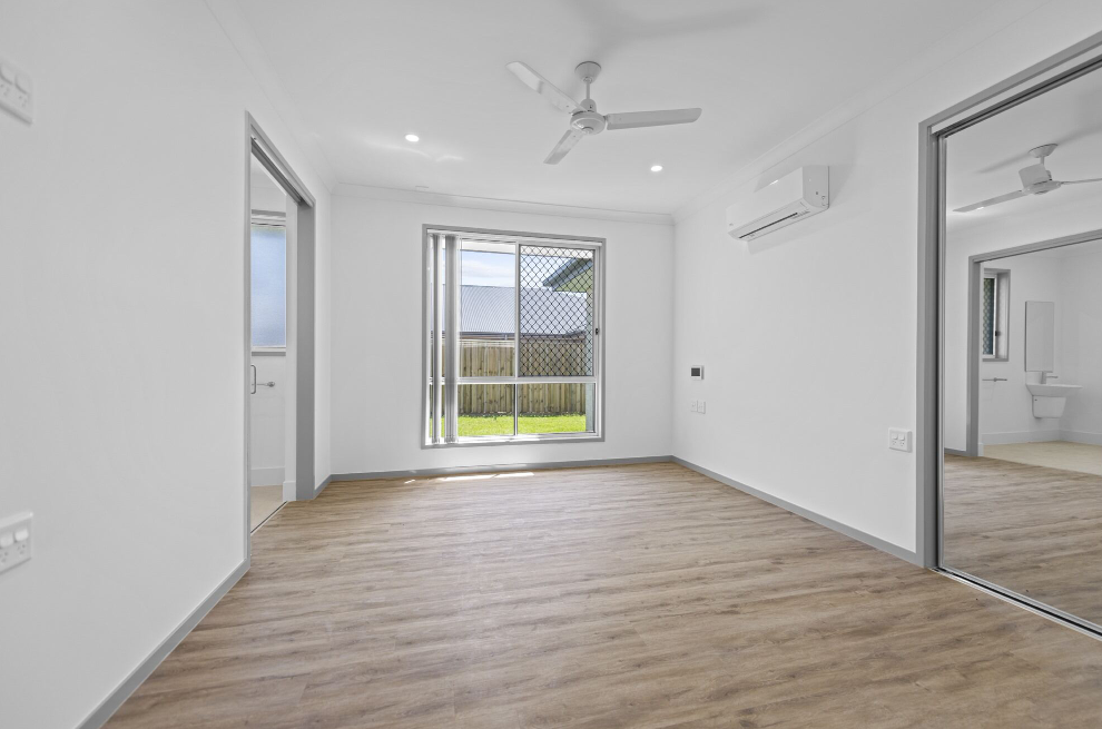 Escape to a Beautiful Home in Rosewood Where Peace and Independence Flourish — Home image 4