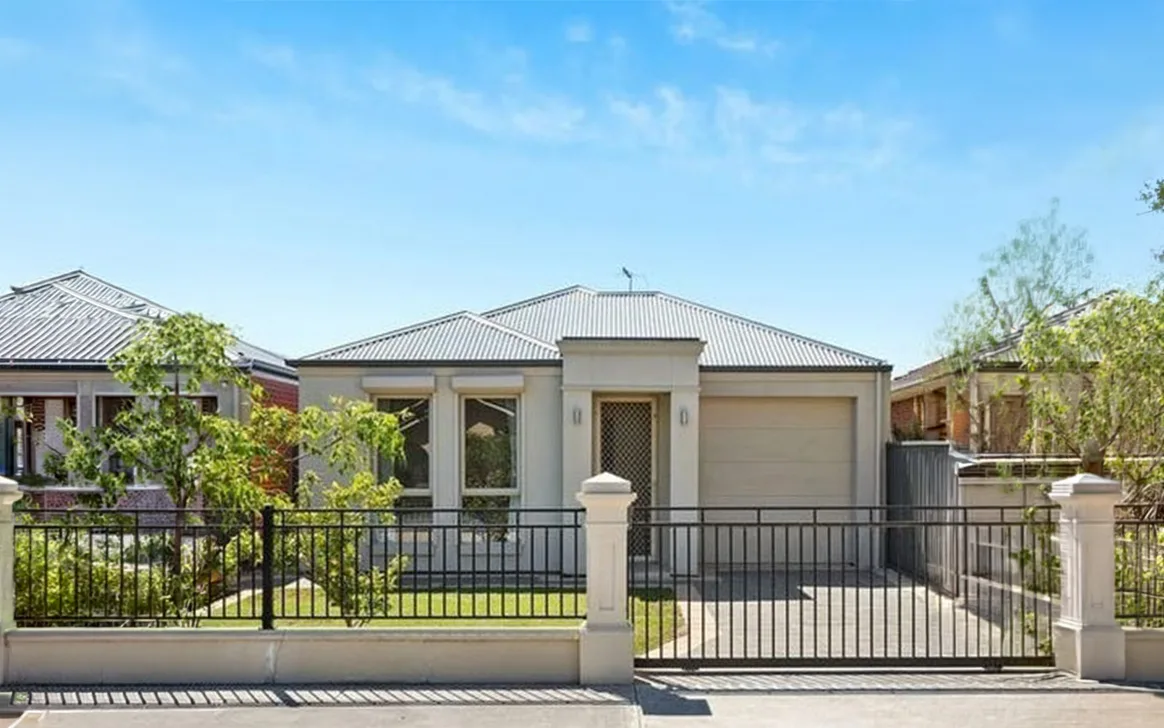 Modern SIL Home in West Croydon - MTA Available in West Croydon