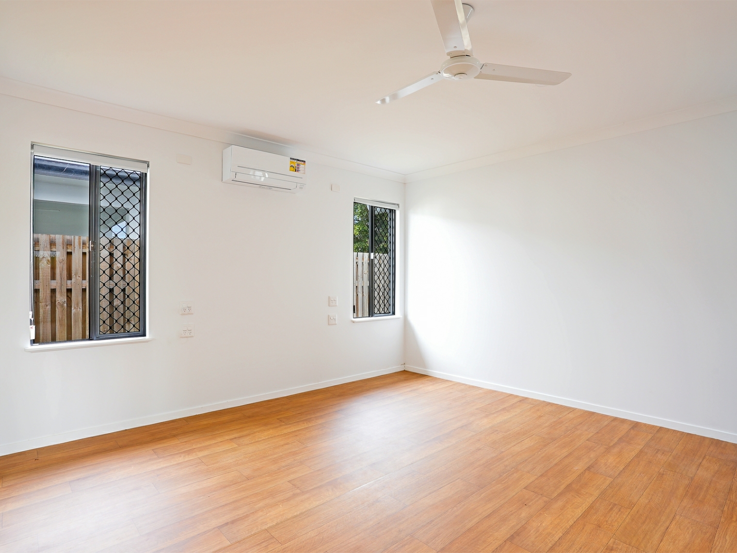 3 HPS Rooms + OOA, in Shaw QLD — Home image 3