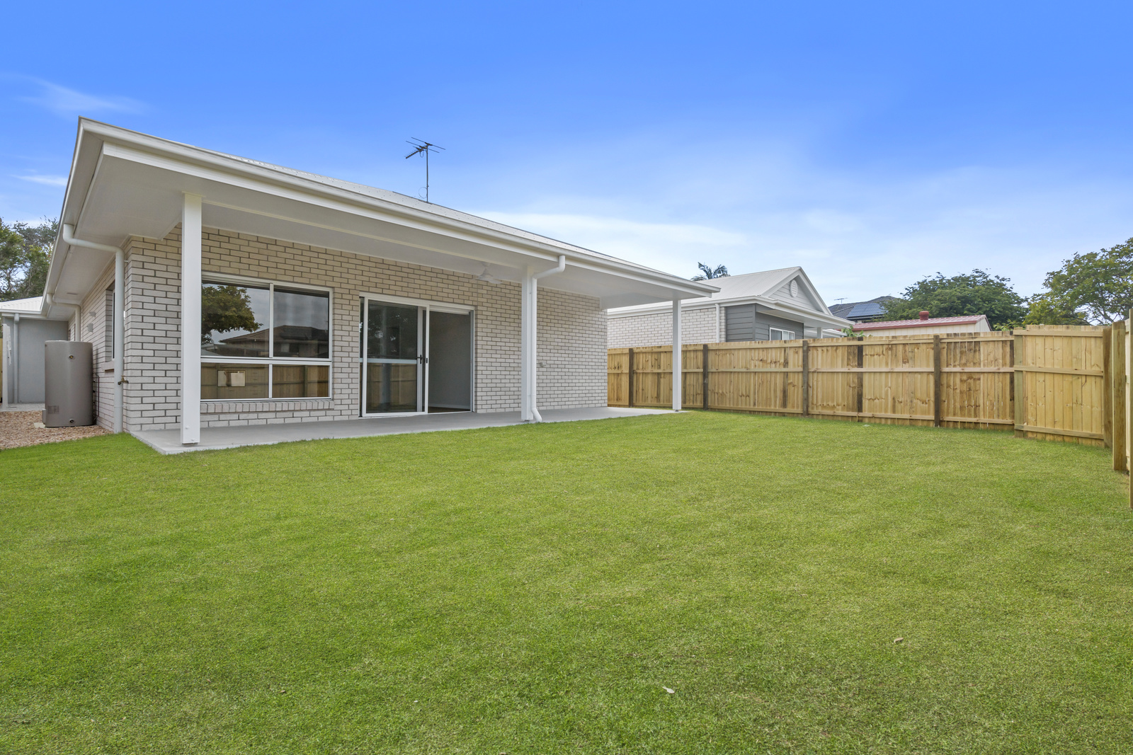 REDLAND BAY, QLD – HIGH PHYSICAL SUPPORT in Redland Bay