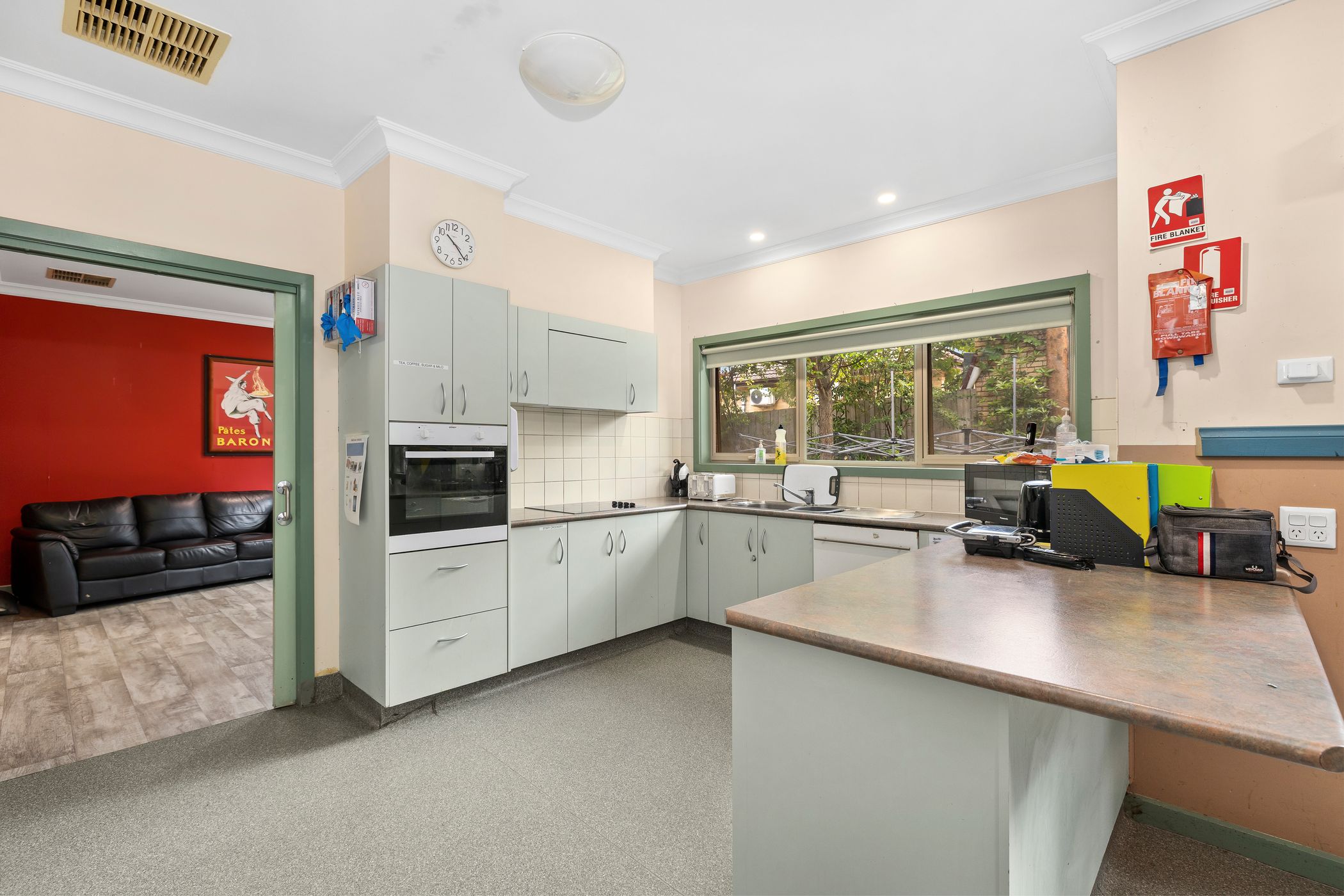 Modern and homely, this gem in Ringwood East is ready for you! — Home image 5