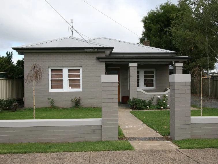 Welcome to Your New Home: A Beautifully Renovated SIL home in Orange