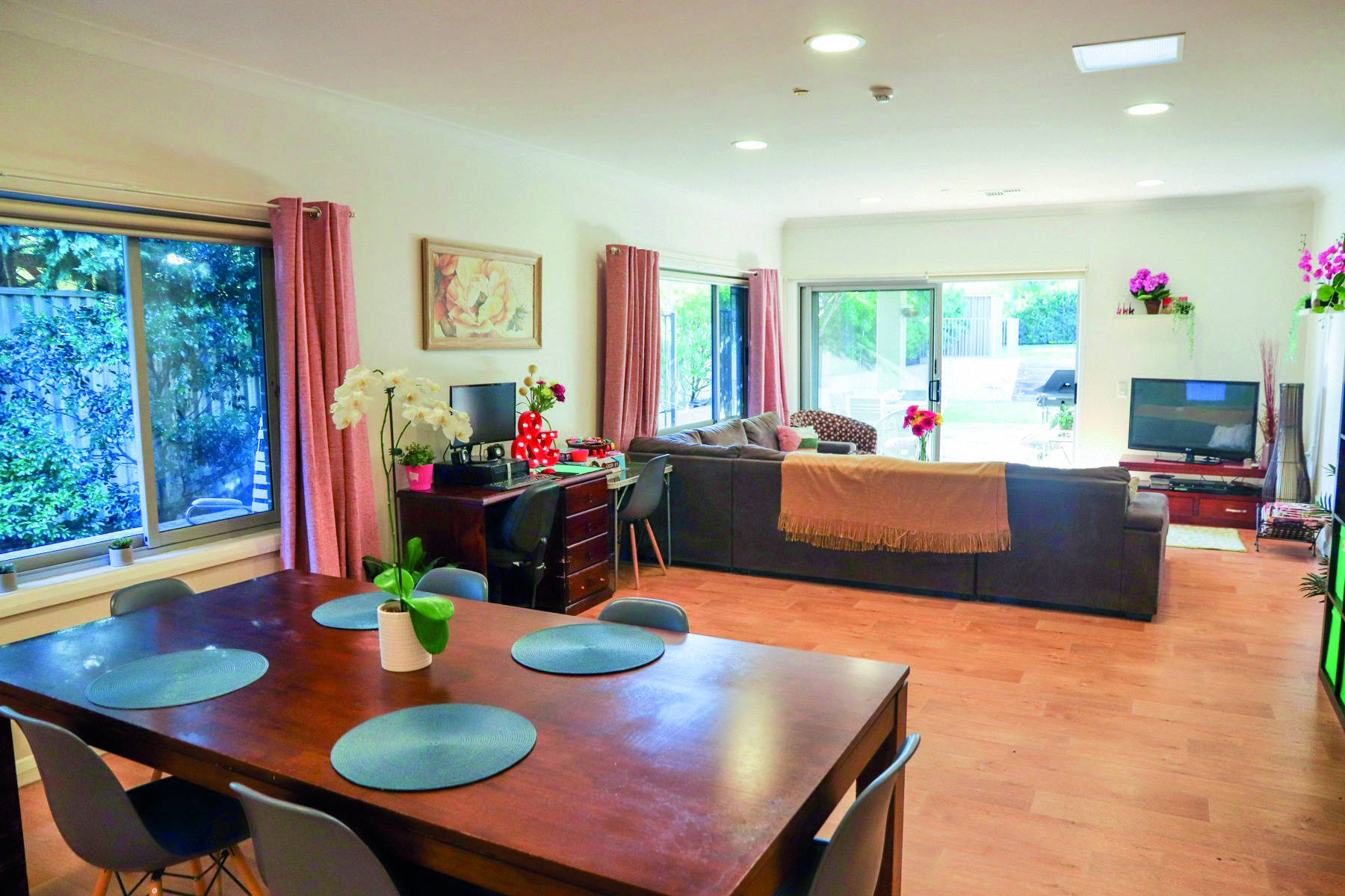 Modern, spacious home in Sutherland