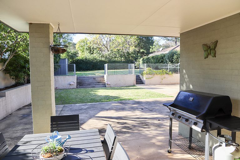 Modern, spacious home — Home image 2