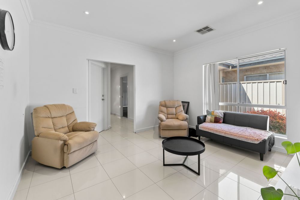 SIL - 2B Vardon Street Seacombe Gardens — Home image 3