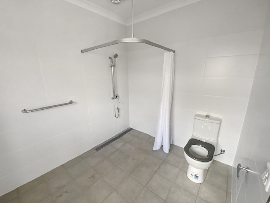 2 SDA Rooms (HPS) + OOA, Available Now in Blacks Beach! in Blacks Beach