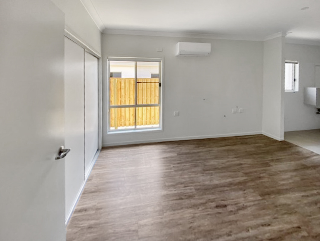 2 SDA Rooms (HPS) + OOA, Available Now in Blacks Beach! — Home image 3