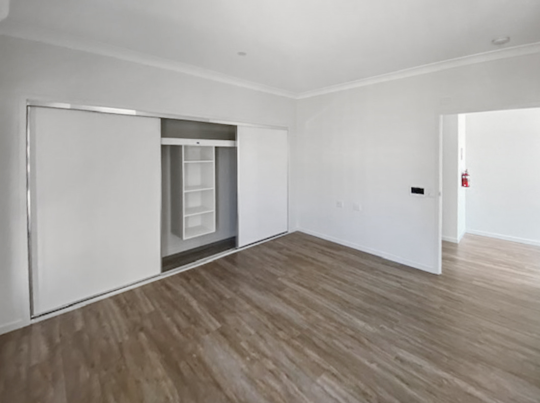 2 SDA Rooms (HPS) + OOA, Available Now in Blacks Beach! — Home image 4
