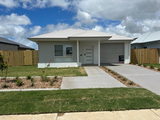2 SDA Rooms (HPS) + OOA, Available Now in Blacks Beach! — Home image 9