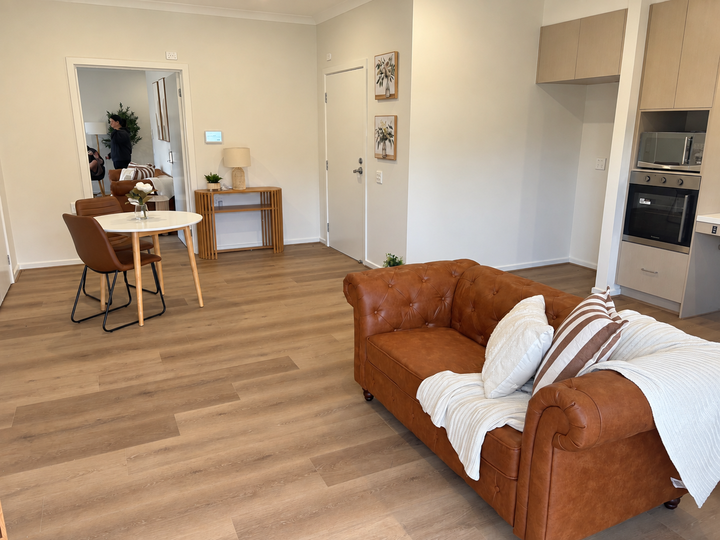 ISAAC EDEY, Hampton Park, VIC - HPS VILLA — Home image 2