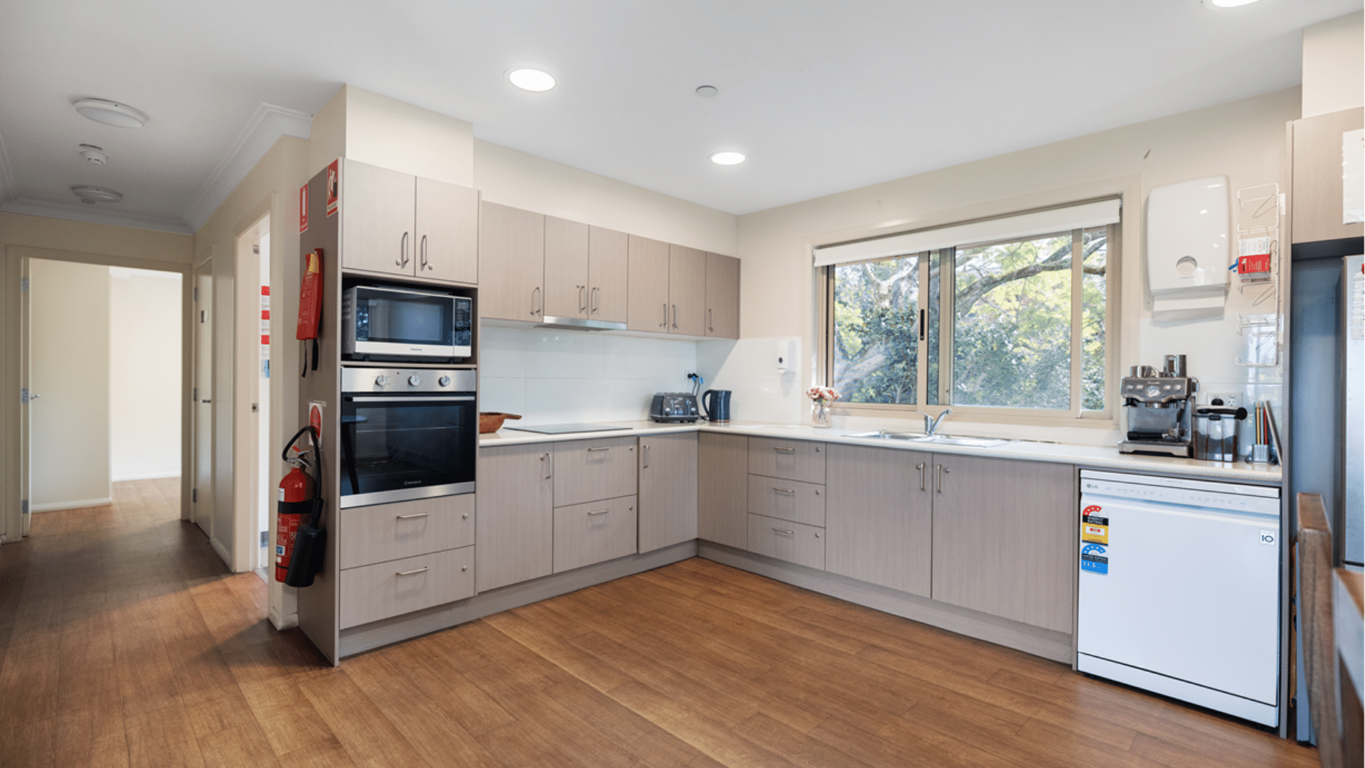 Eastwood - shared 5-bedroom all-male home — Home image 6