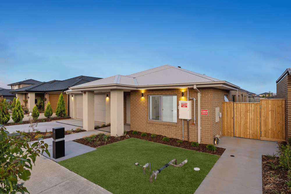 Clyde – Modern & Stylish HPS/FA/IL Home in Clyde