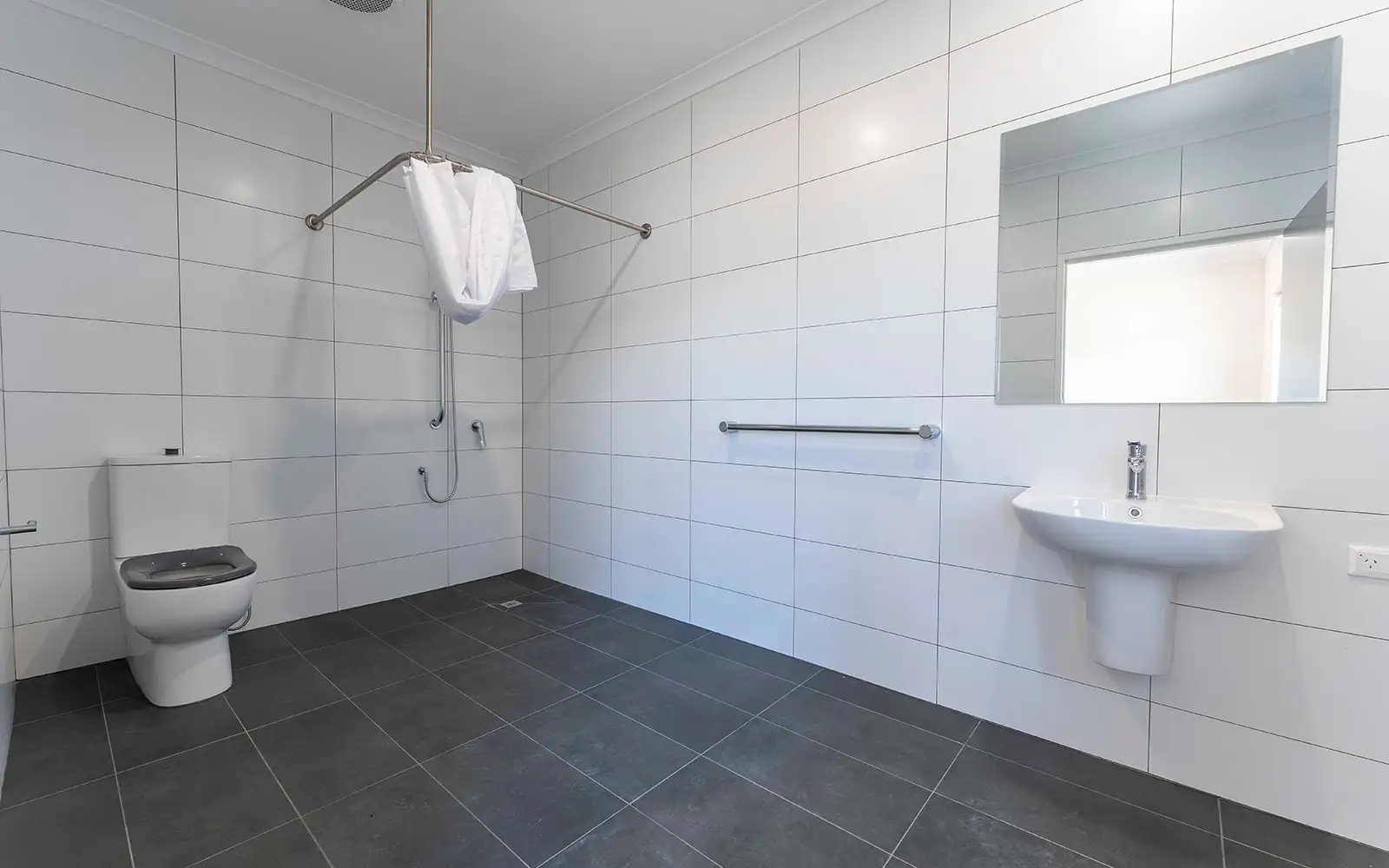 Discover Unmatched Comfort and Accessibility in HILBERT — Home image 6