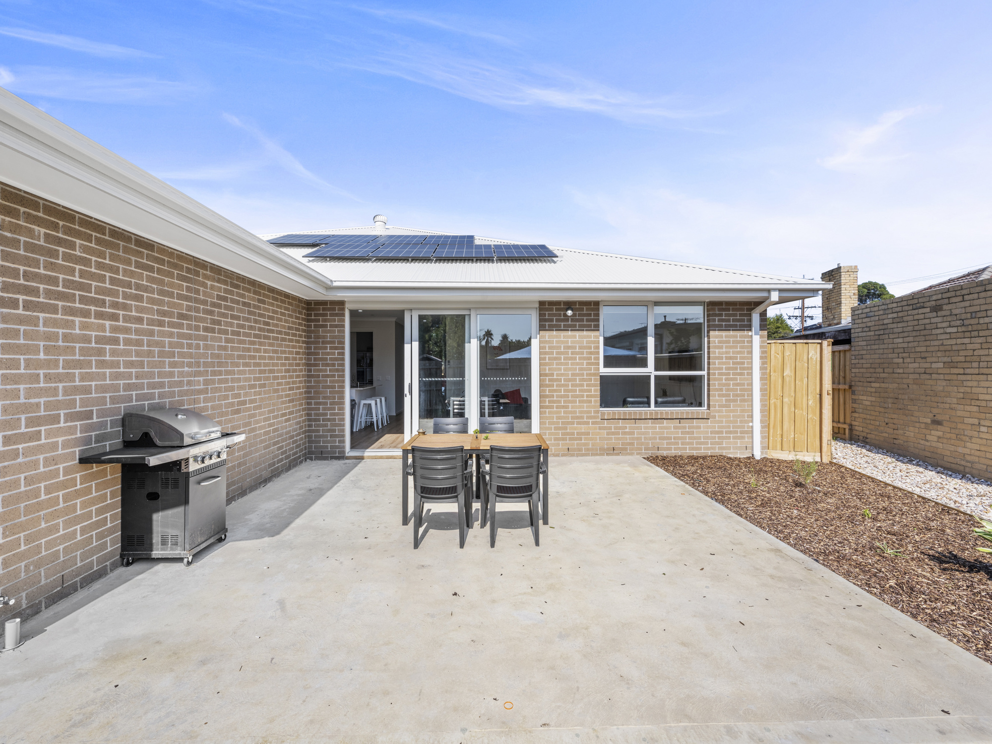 Dandenong (Gloria Avenue) — Home image 5