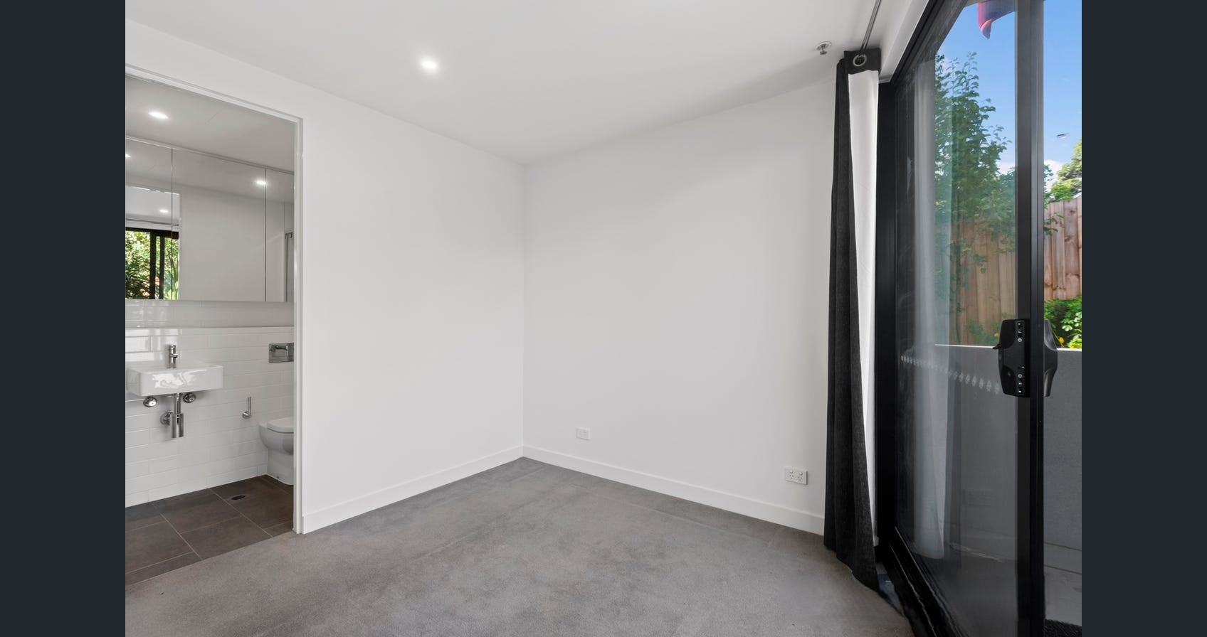 SIL House, MTA, ILO, Non SIL House = Lifestyle Seduction in Doncaster — Home image 4