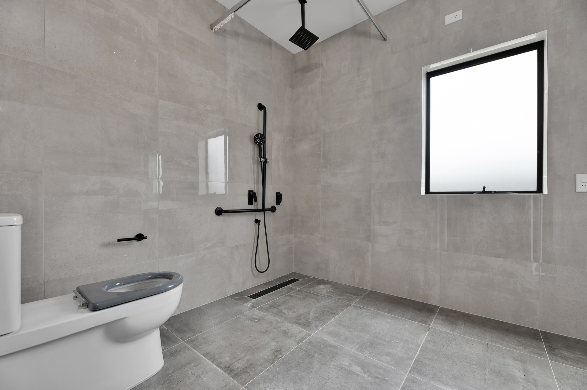 Avail. Now - 2 Bedroom Units HPS, Live in by yourself and choose your care team — Home image 4
