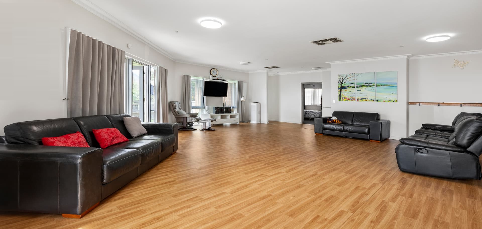 Improved Livability house with Active Night support — Home image 5