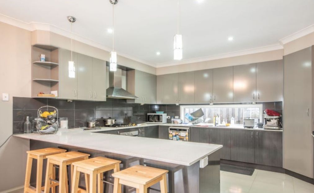 THE PONDS - Beautifully built, Modern Styled Home! in The Ponds