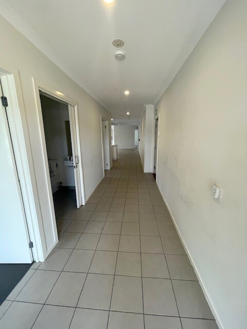 HEATHER GROVE HPS - Clyde North, Victoria — Home image 12