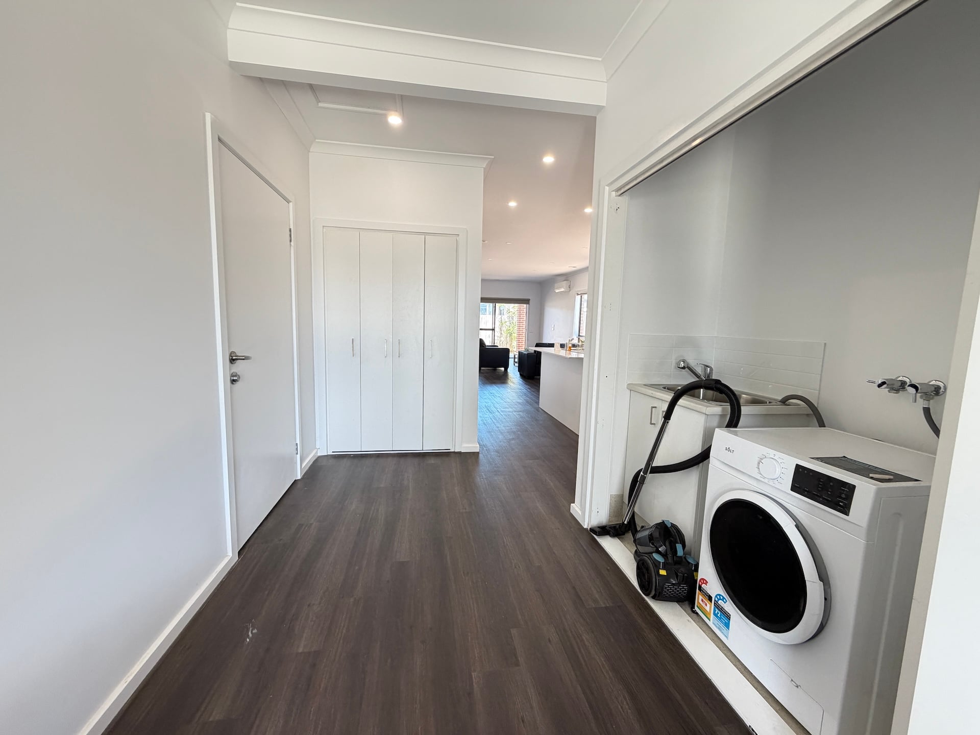 Prime Cranbourne East Robust SDA Home – Shops, Healthcare & Community Nearby — Home image 9
