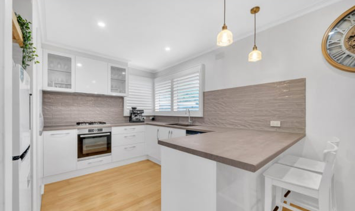 Supported Independent Living In The Heart of Cheltenham! — Home image 9