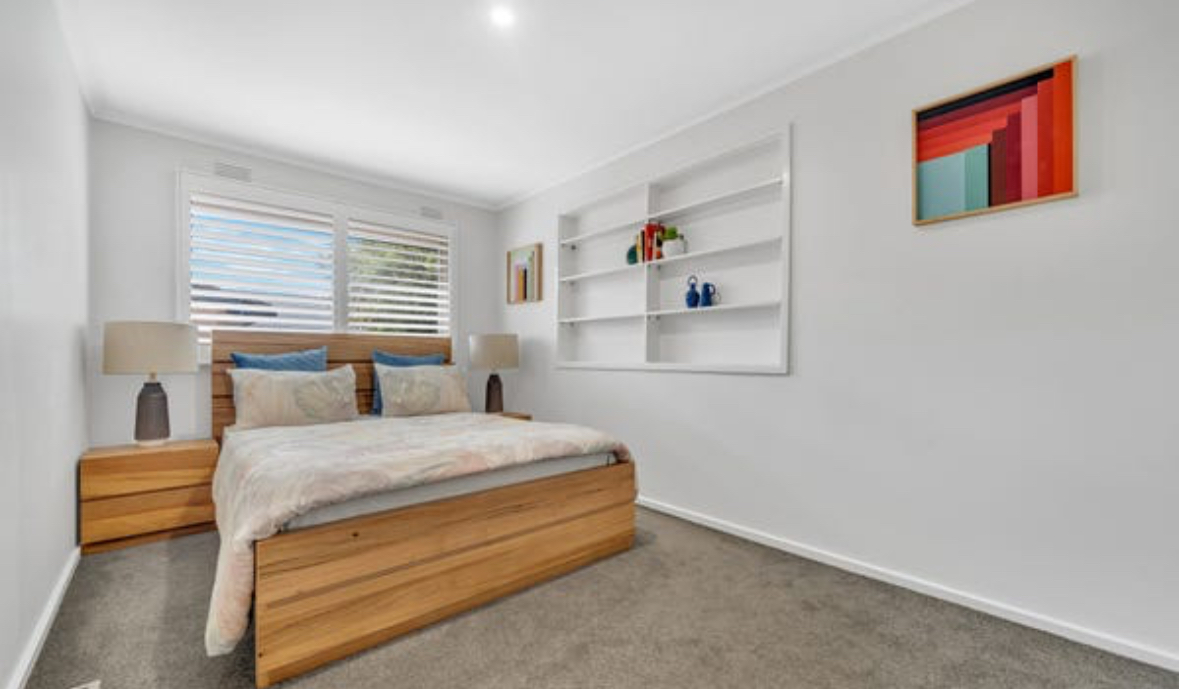 Supported Independent Living In The Heart of Cheltenham! — Home image 13