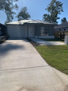Modern High Physical Support Living in a Peaceful Ipswich Neighbourhood — Home image 2