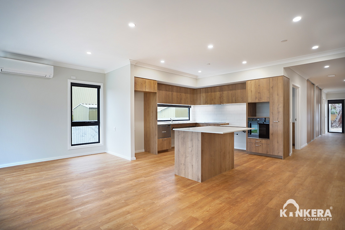Kingscote Residence — Home image 9