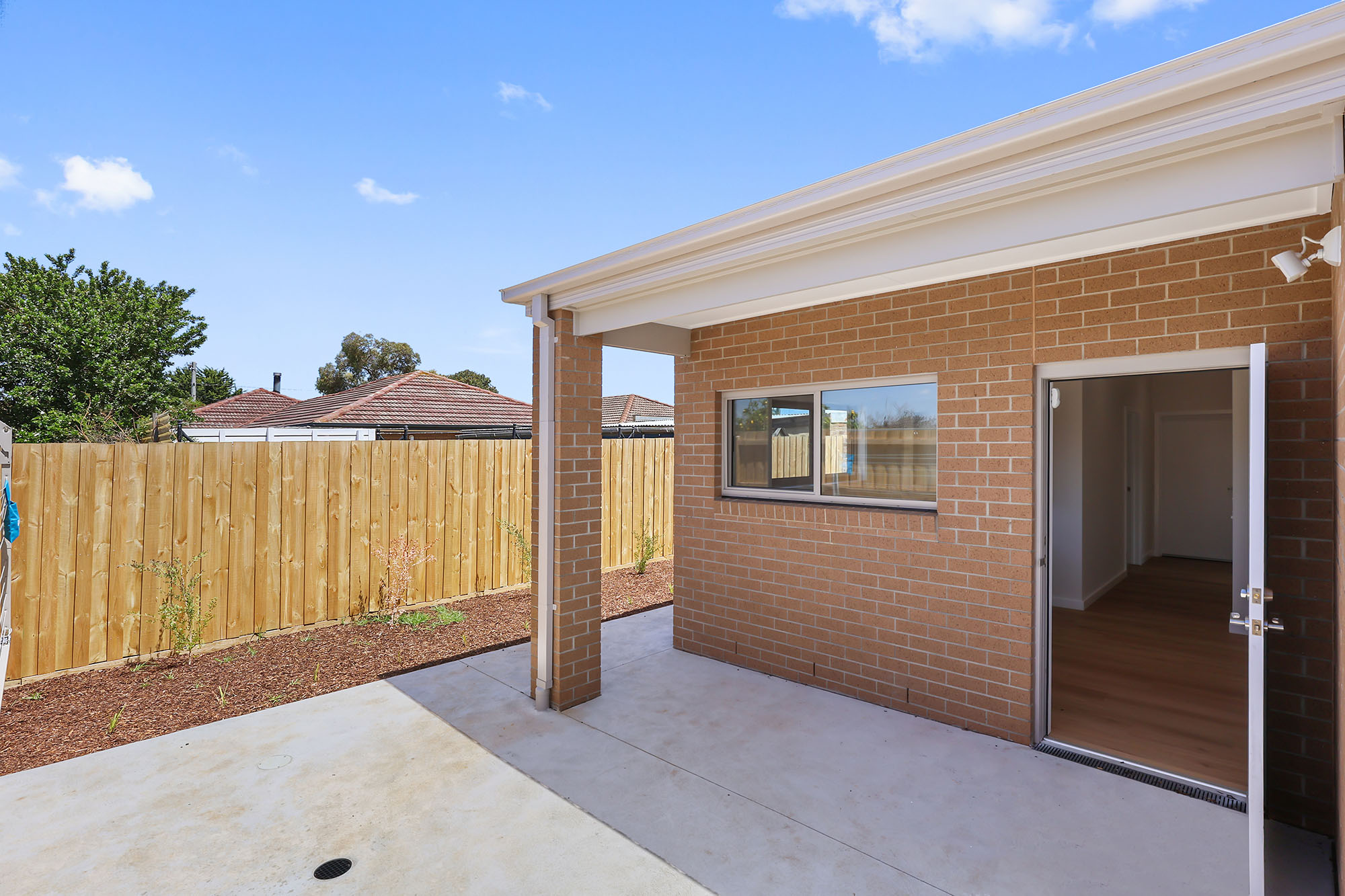 One-bedroom robust villa in Melton - just minutes to High Street! — Home image 15